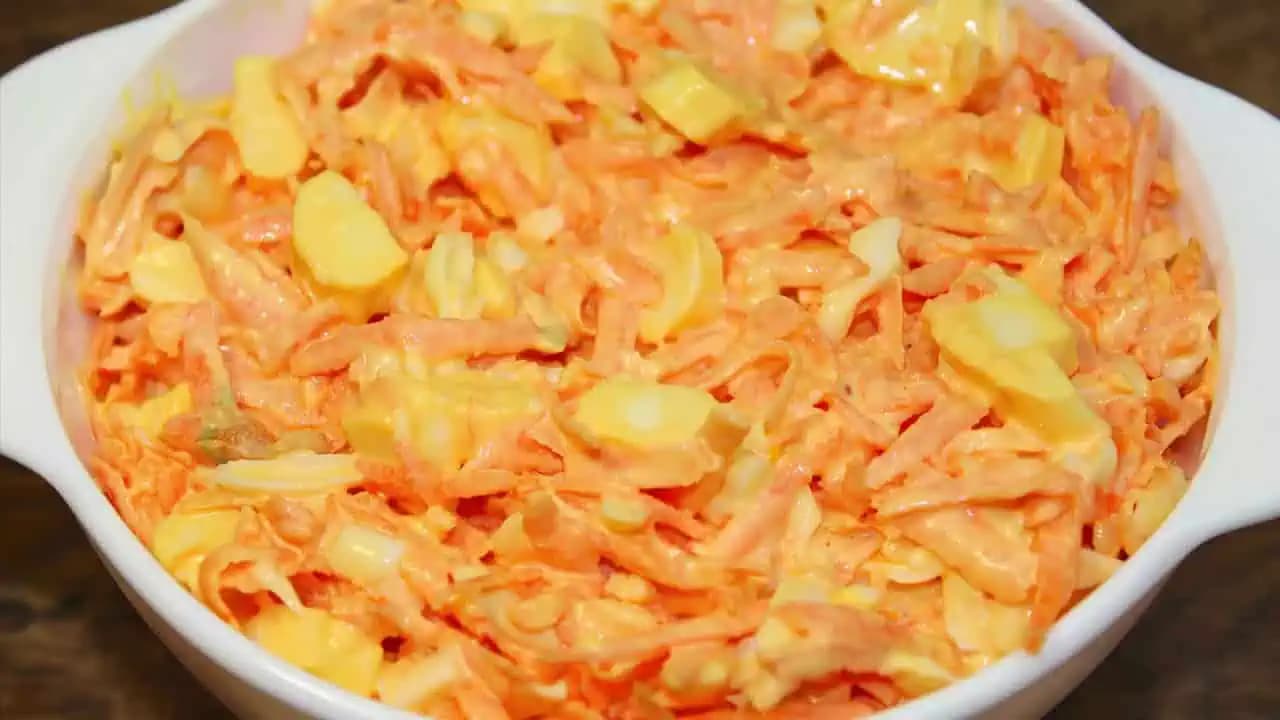 Neverili by ste, že šalát môže chutiť takto fantasticky: Tento mrkvový šalát robíme aj niekoľkokrát týždenne a okamžite mizne z tanierov!