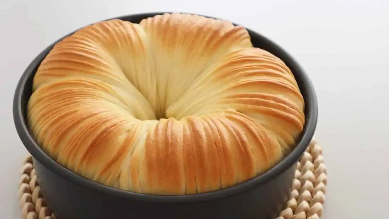 Chlebík ako z bavlnky: Neskutočne jemné a nadýchané cesto, ktoré môžete naplniť podľa toho, na čo máte práve chuť!