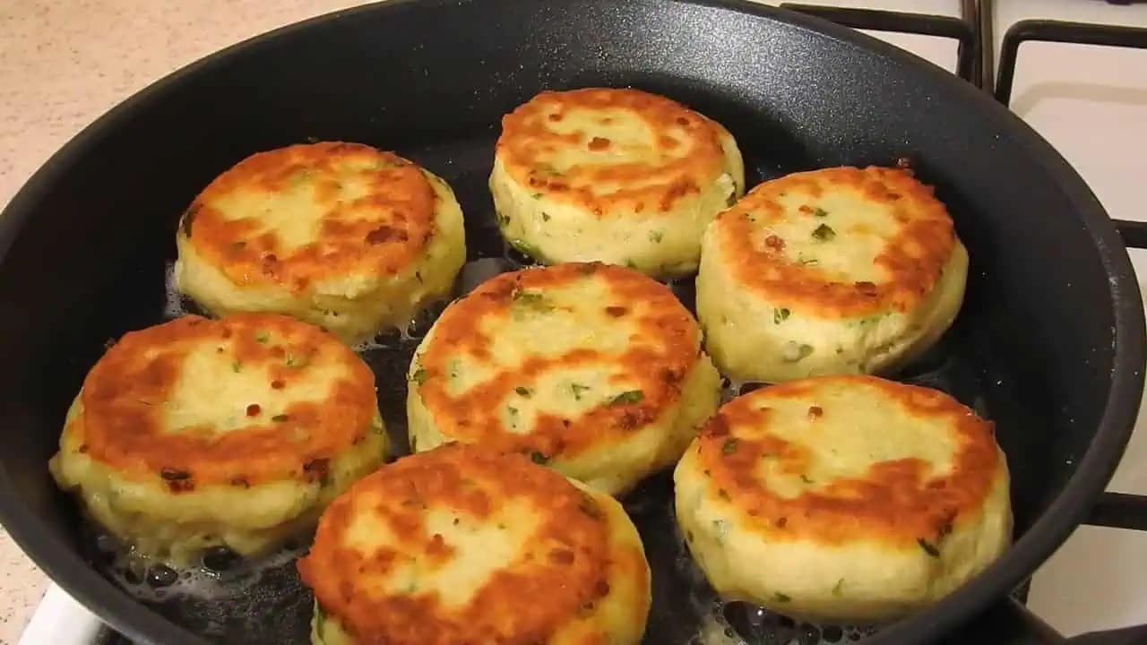 Prečo som tento recept nepoznala skôr? LACNÁ a rýchla večera pre celú rodinu – nestíham piecť a už sú prázdne taniere!