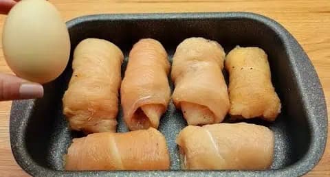 Bezkonkurenčné kuracie valčeky plnené šunkou a syrom: Minútová príprava a výsledok je fantastický!