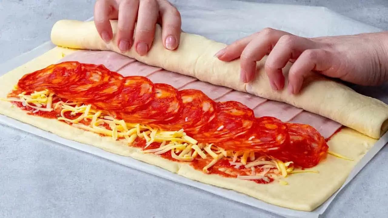 Lístkové cesto len naplním, zrolujem a pečiem takto aj 3x do týždňa: Najväčšia DELIKATESA pre moju rodinu!