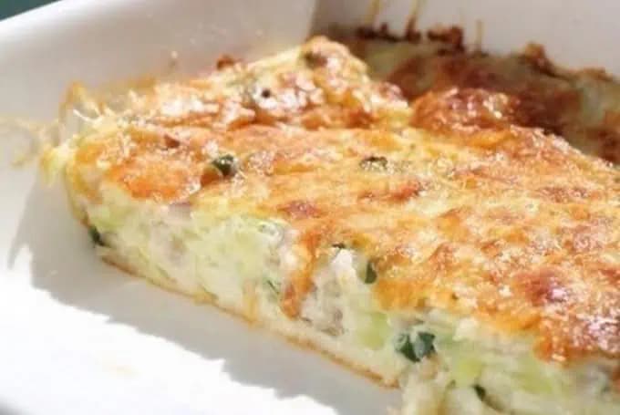 Obed pre štíhly pás: Zapečená cuketa s mozzarellou – výborný, sýty a zdravý obed, je úplne fit!