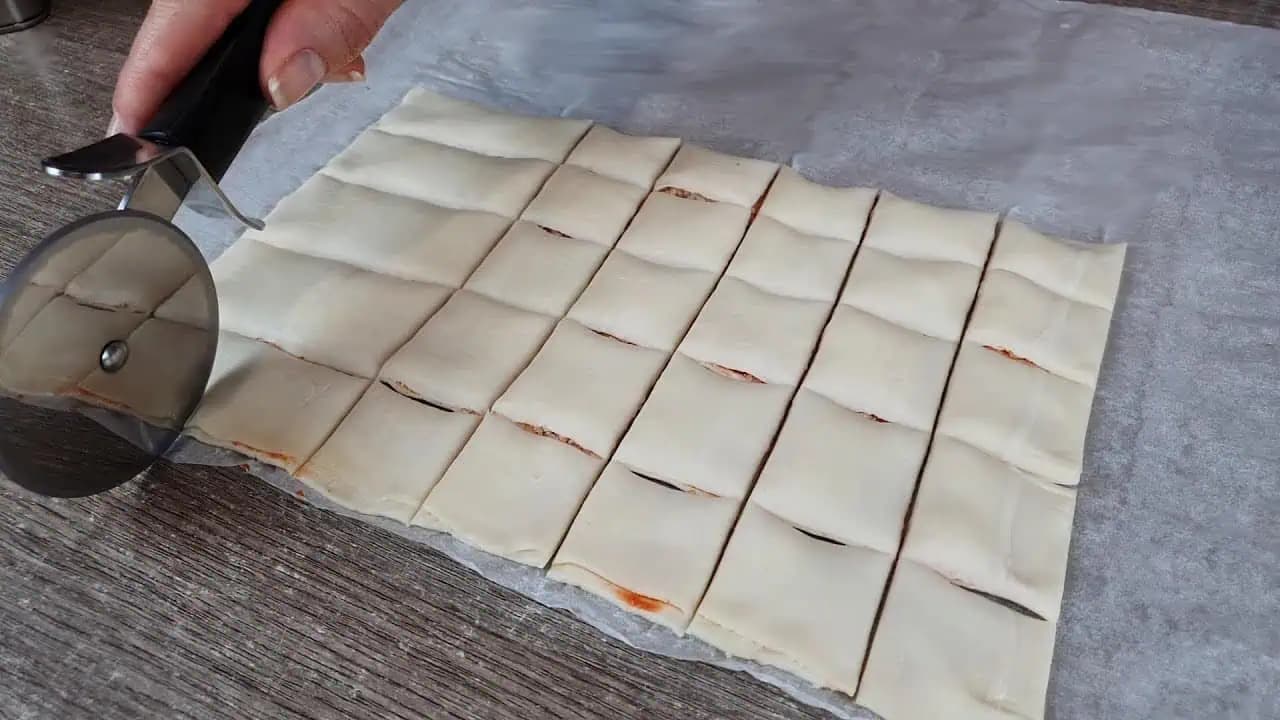 Expresné chuťovky z lístkového cesta: Misky plné chrumkavého pokušenia za minimum času a takmer bez námahy!