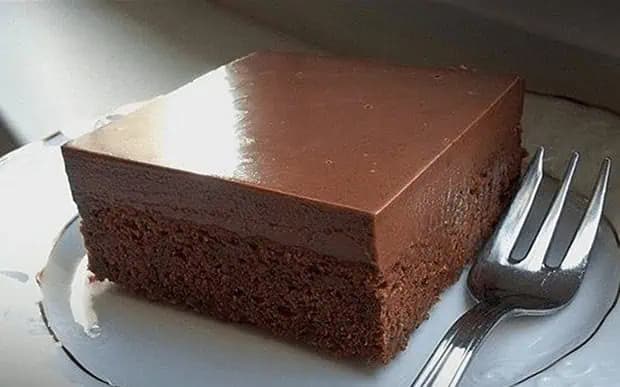 ČOKOLÁDOVÝ ZÁZRAK: Perfektný koláč, ktorý sa rozplýva na jazyku –  jednoduchý a rýchly!