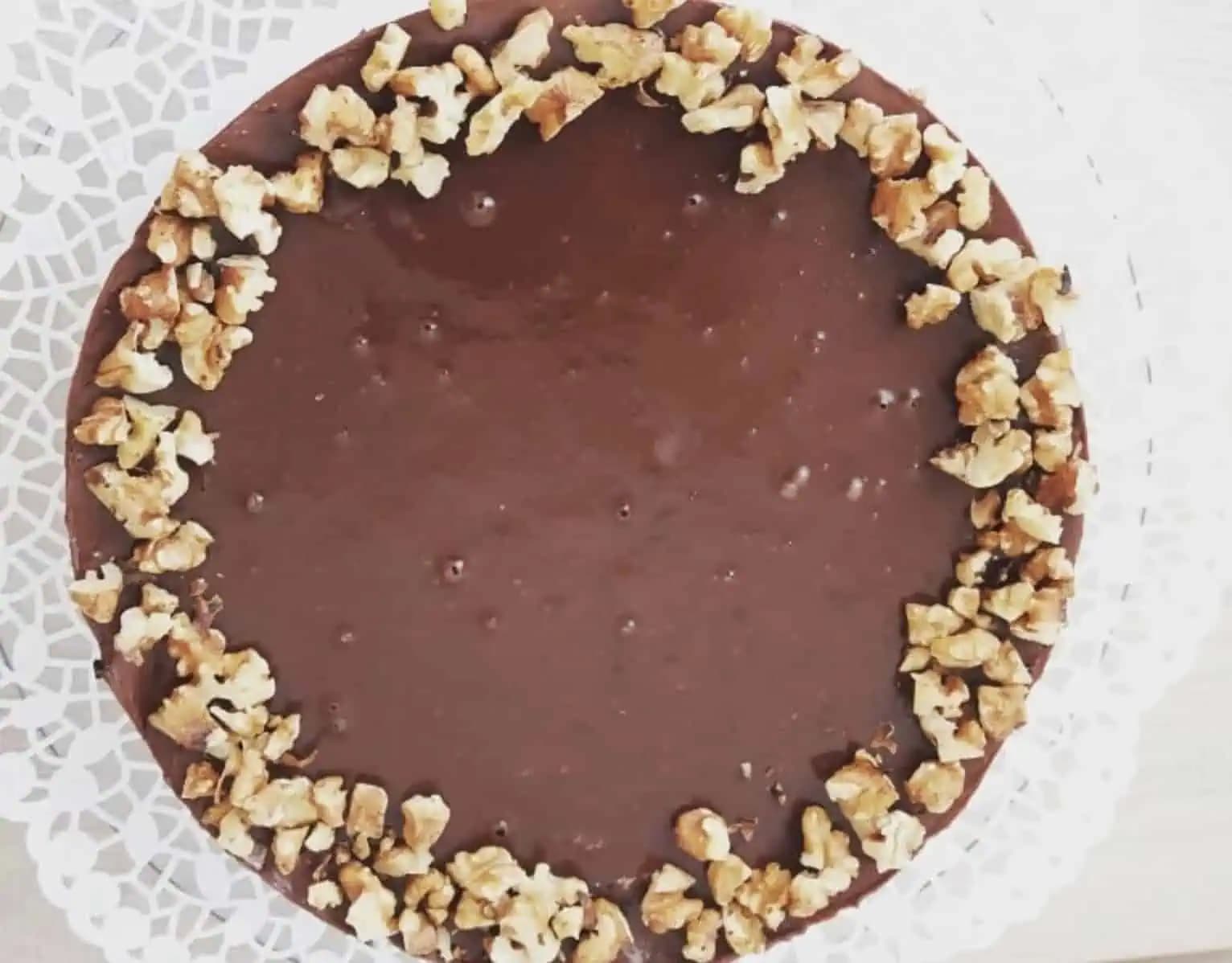 MILIÓNOVÝ čokoládový cheesecake, ktorý sa nepečie: Príprava zaberie 15 minút a je to najlepší dezert, aký poznám!