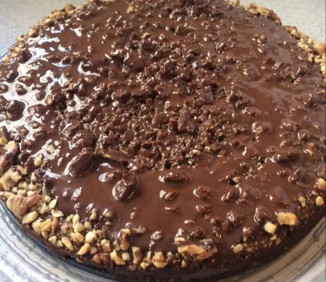 ZDRAVÝ koláč za 5 minút (iba tri prísady): Žiadne kondenzované mlieko, žiadna múka ani cukor – deti pýtajú stále dupľu!