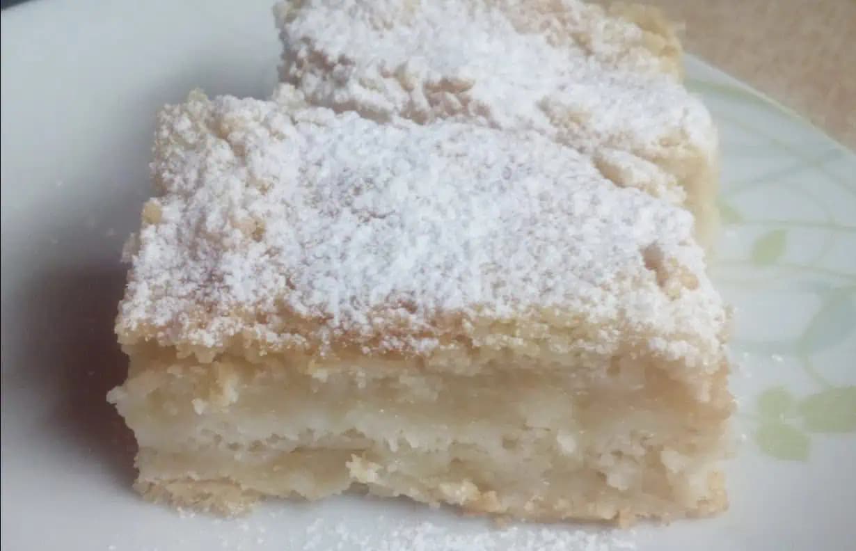 Koláč, ktorý budete robiť, kým sa neminú jablká! Nemusíte ani pripravovať CESTO…