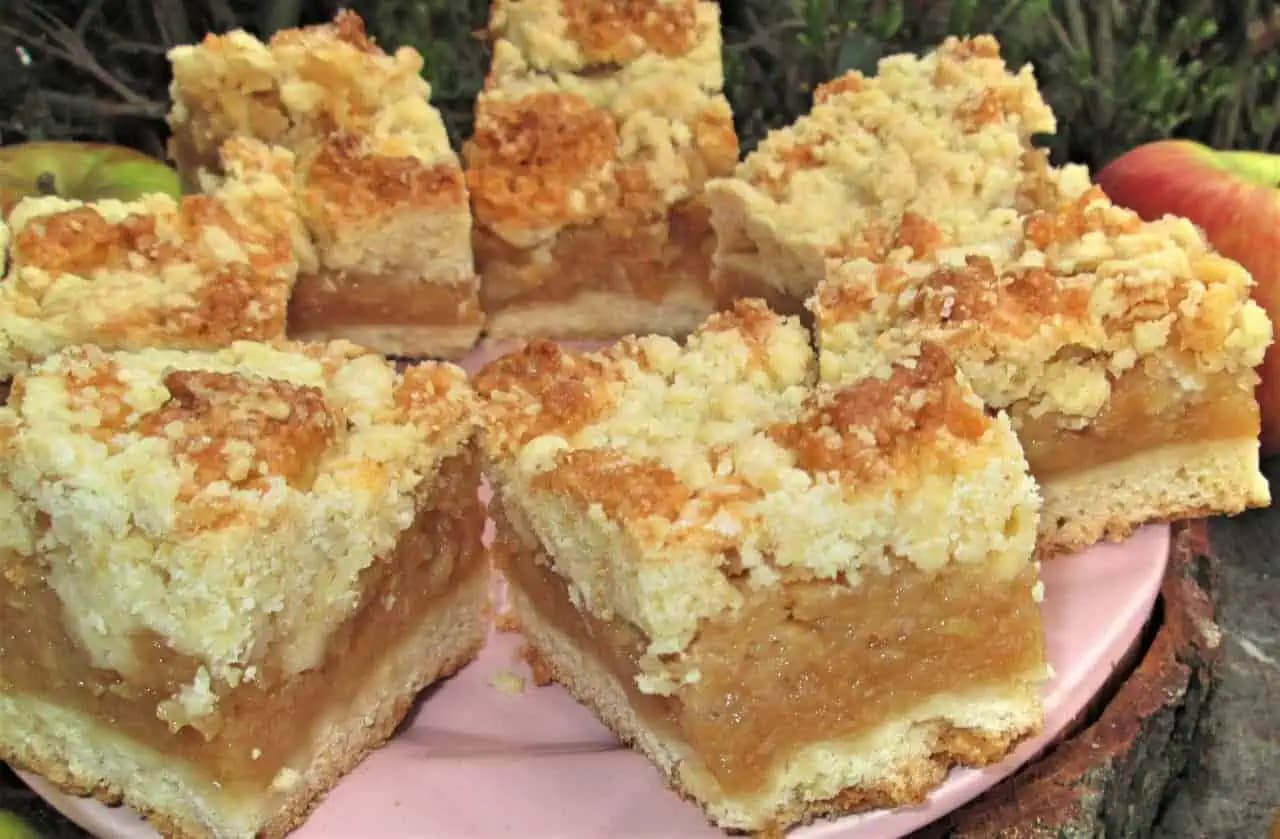 Bezkonkurenčný jablkový koláč s posýpkou: Keď ho dáte na stôl, okamžite ostane len prázdny tanier!