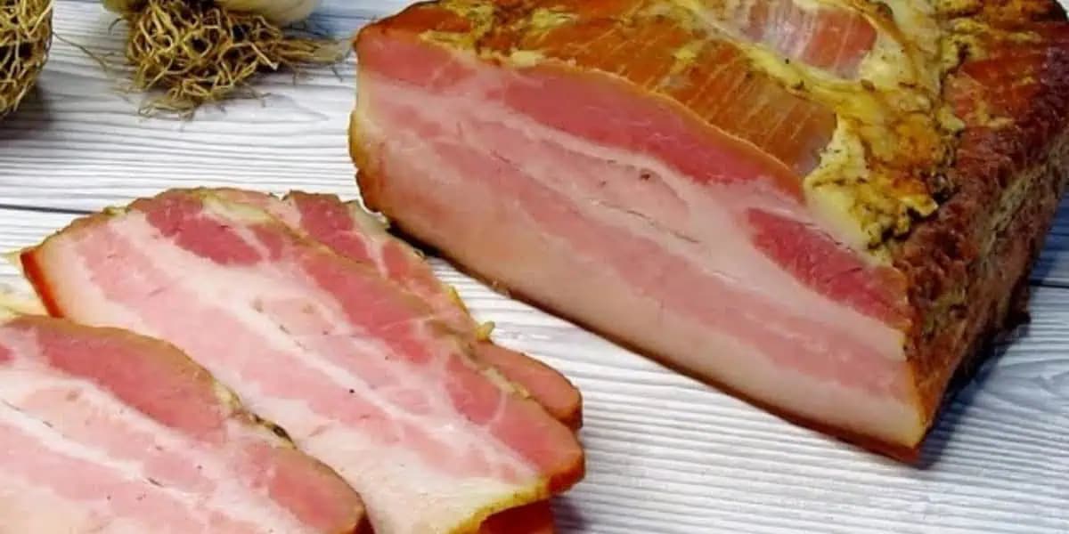 Domáca slanina Z RÚRY bez konzervantov a farbív: Môj muž si ju úplne zamiloval (jednoduchý RECEPT)!