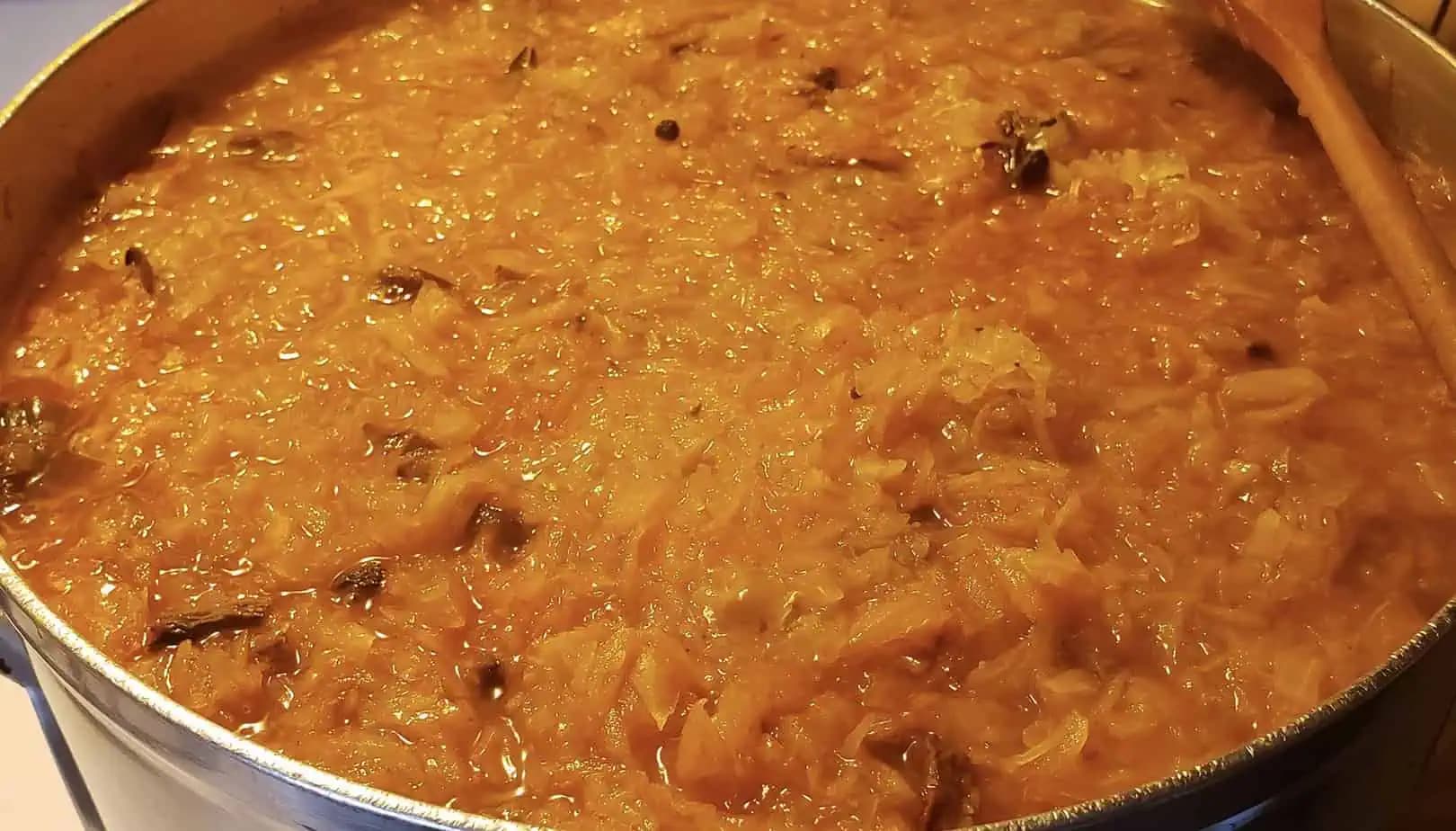 100-ročná sviatočná kapustnica, ktorej sa iný RECEPT nevyrovná: Pri vianočnom stole všetci čakajú len na ňu!