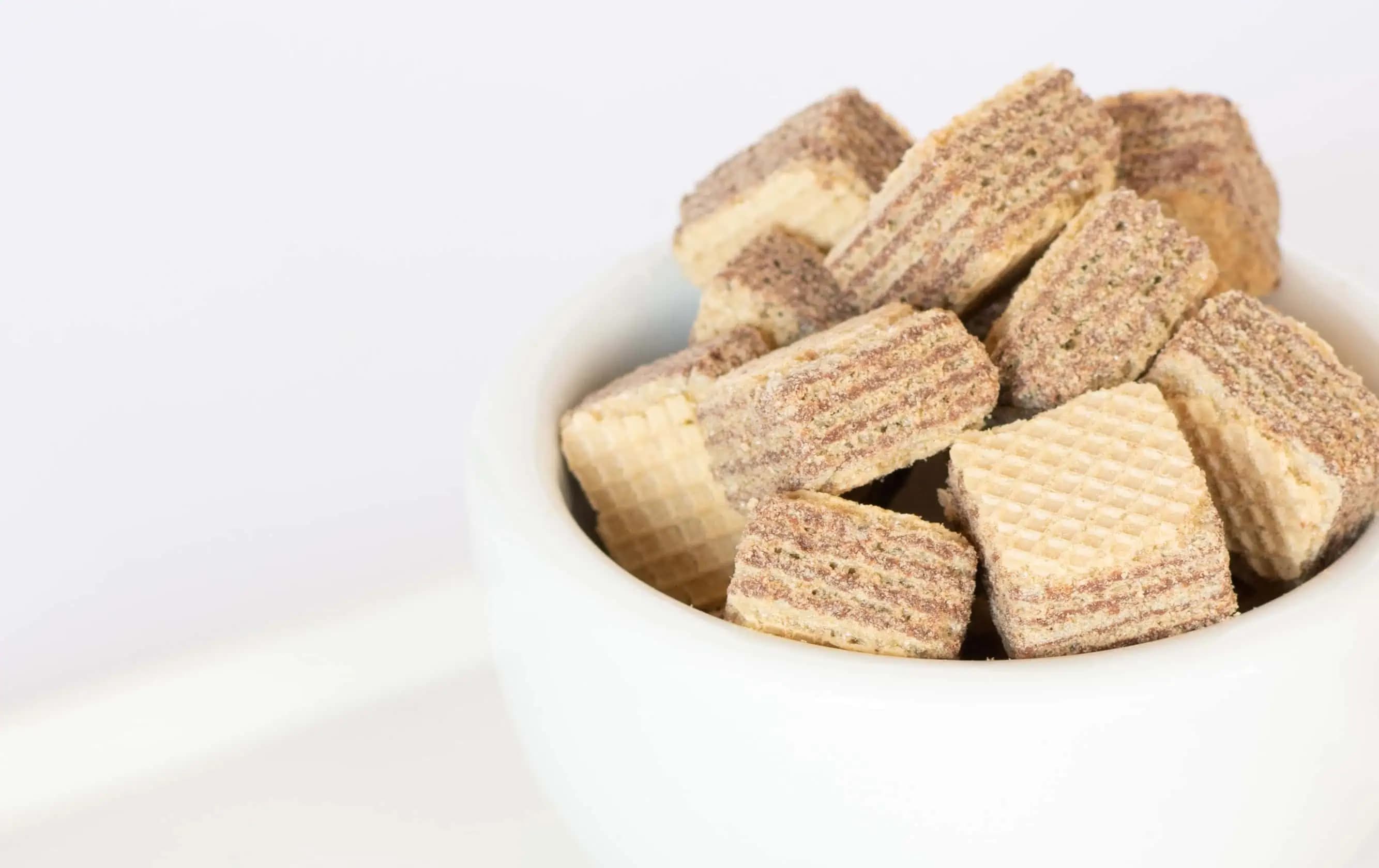 Zmiešajte napolitánky s nutellou a máte základ na fantastický dezert: Návšteva bude ohromená a netreba ho ani piecť!