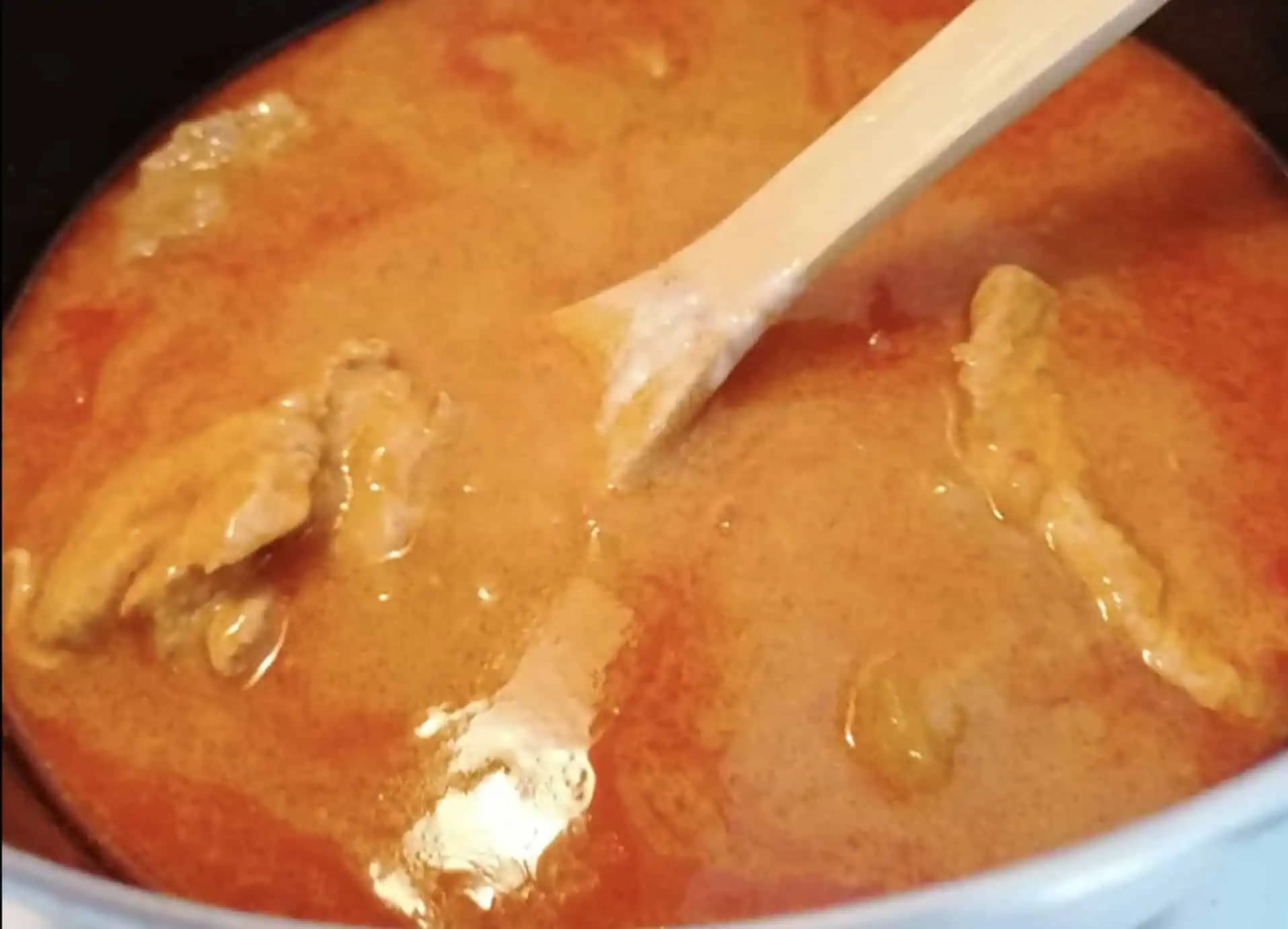 Prírodné bravčové plátky v paradajkovej omáčke!