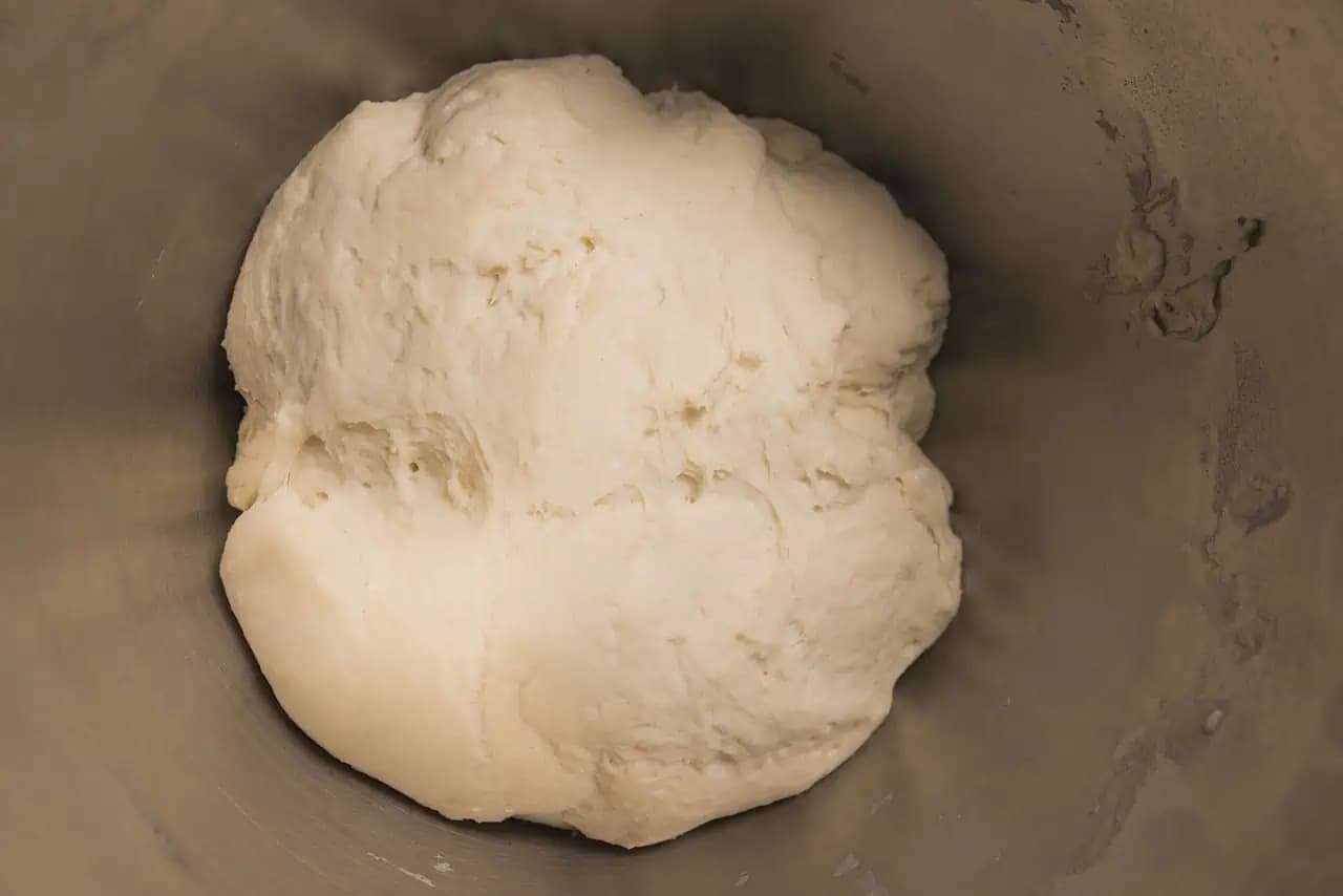 Fantastické chlebové placky plnené mletým mäsom: Ľahké ako pierko a extrémne chutné, pričom postup zvládne aj začiatočník v kuchyni!