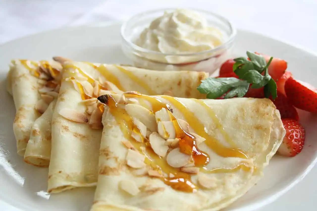 Hrnčekové jogurtové palacinky – cesto ako obláčik: Tento recept si pripnite na chladničku!