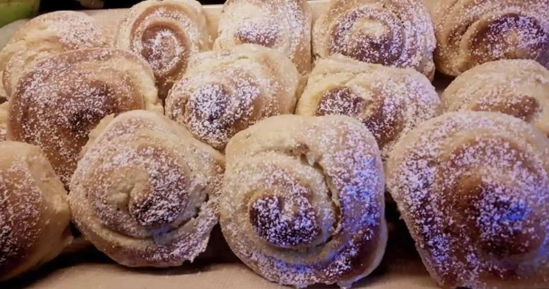 Vynikajúca dobrota z jabĺk a cesta: Tieto škoricovo-jablkové slimáky si zamiluje celá rodina!