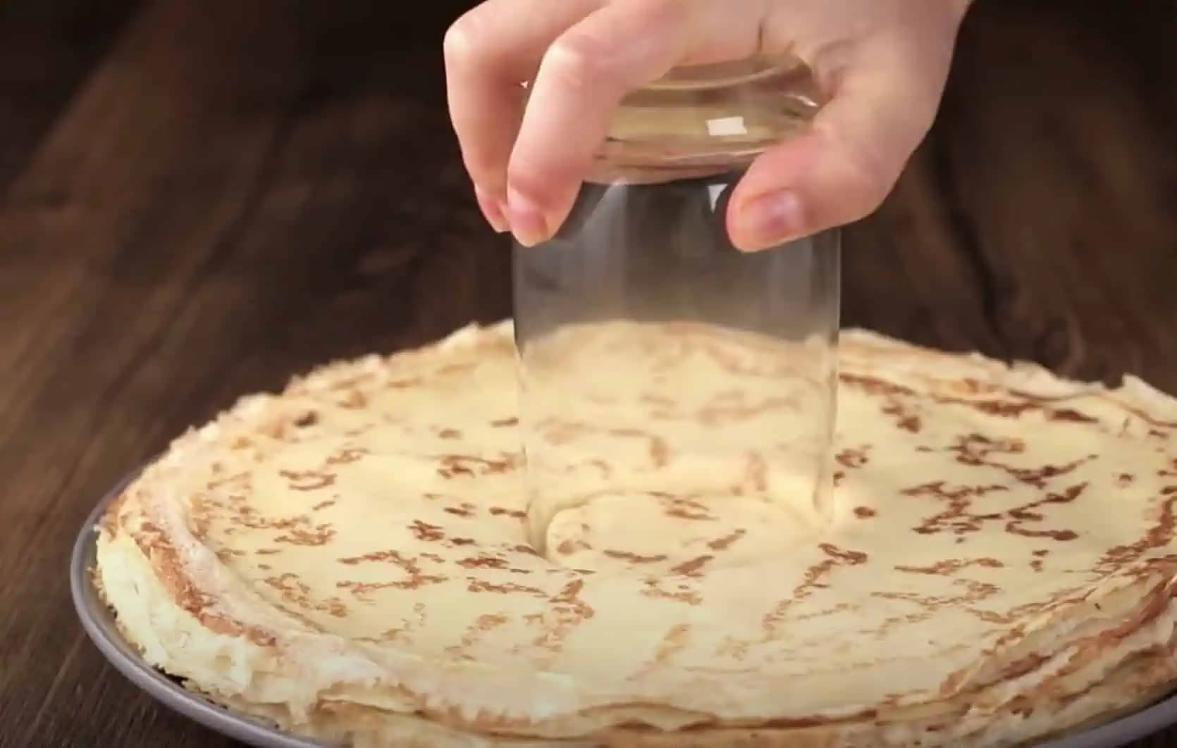 Beriem obyčajný POHÁR a odteraz robím palacinky LEN takto: Kde uvidíte ten nápad, skúste to hneď zajtra!