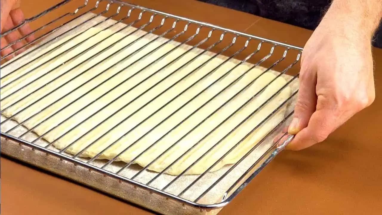 Miliónový KARAMELOVÝ cheesecake, ktorý sa nepečie: Uložte si recept, lepší dezert od tohot nepoznám!