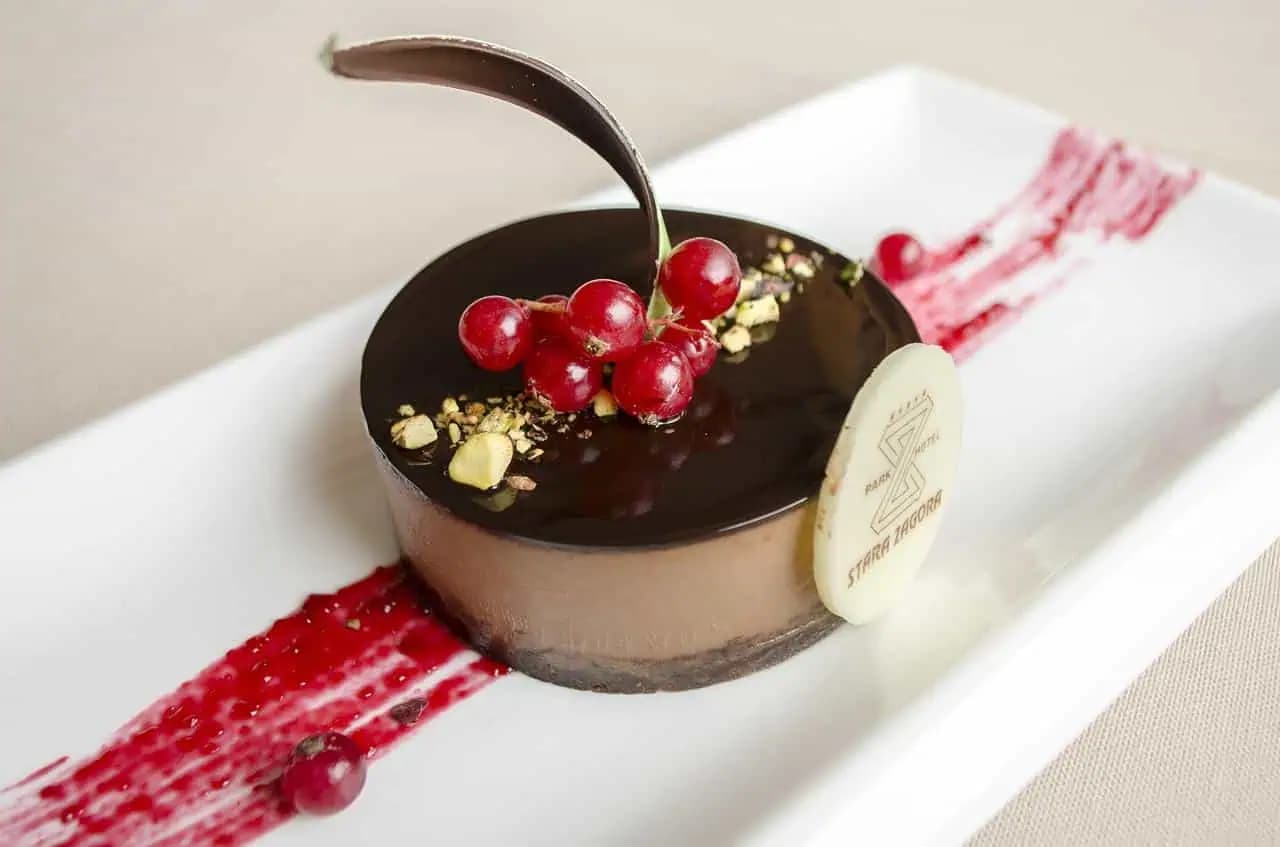 Torta KINDER BUENO: Upiekla som synovi na narodeniny a mala taký úspech, že teraz u mňa objednávajú všetky susedia – jednoduchý recept!