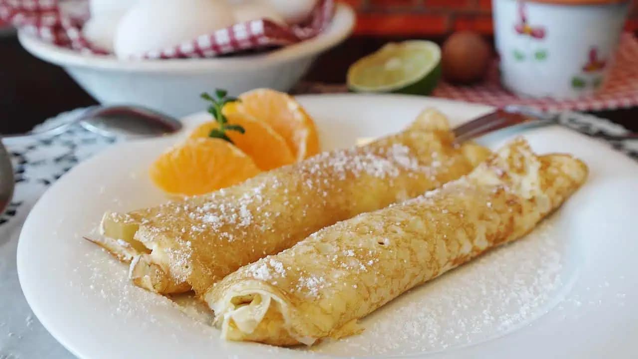 Upiekla som JABLKOVÉ palacinky a mali taký úspech, že manžel hovorí, aby som iné už nerobila: Hotové sú za 7 minút!