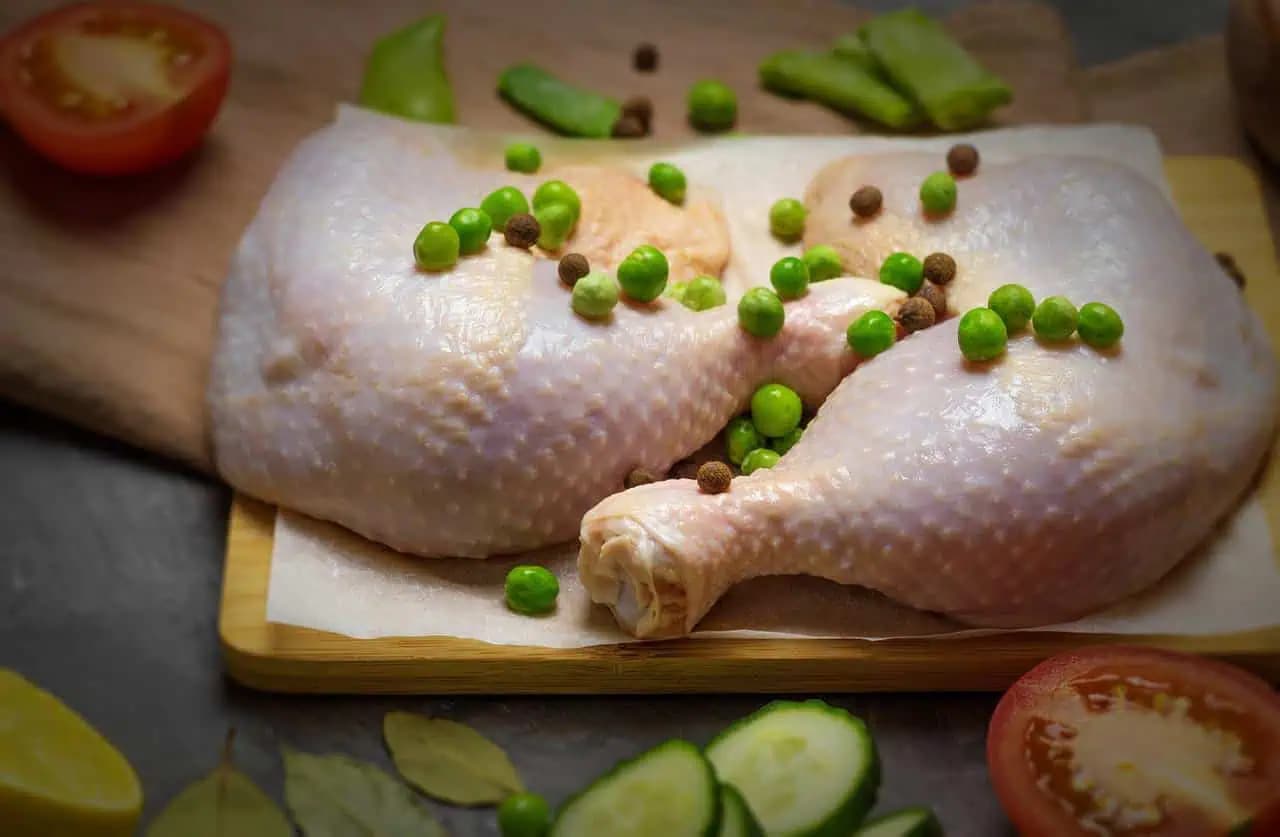 Tak chutné kuracie mäso som ešte nejedol: MAĎARSKÝ recept na legendárne kuracie stehná!