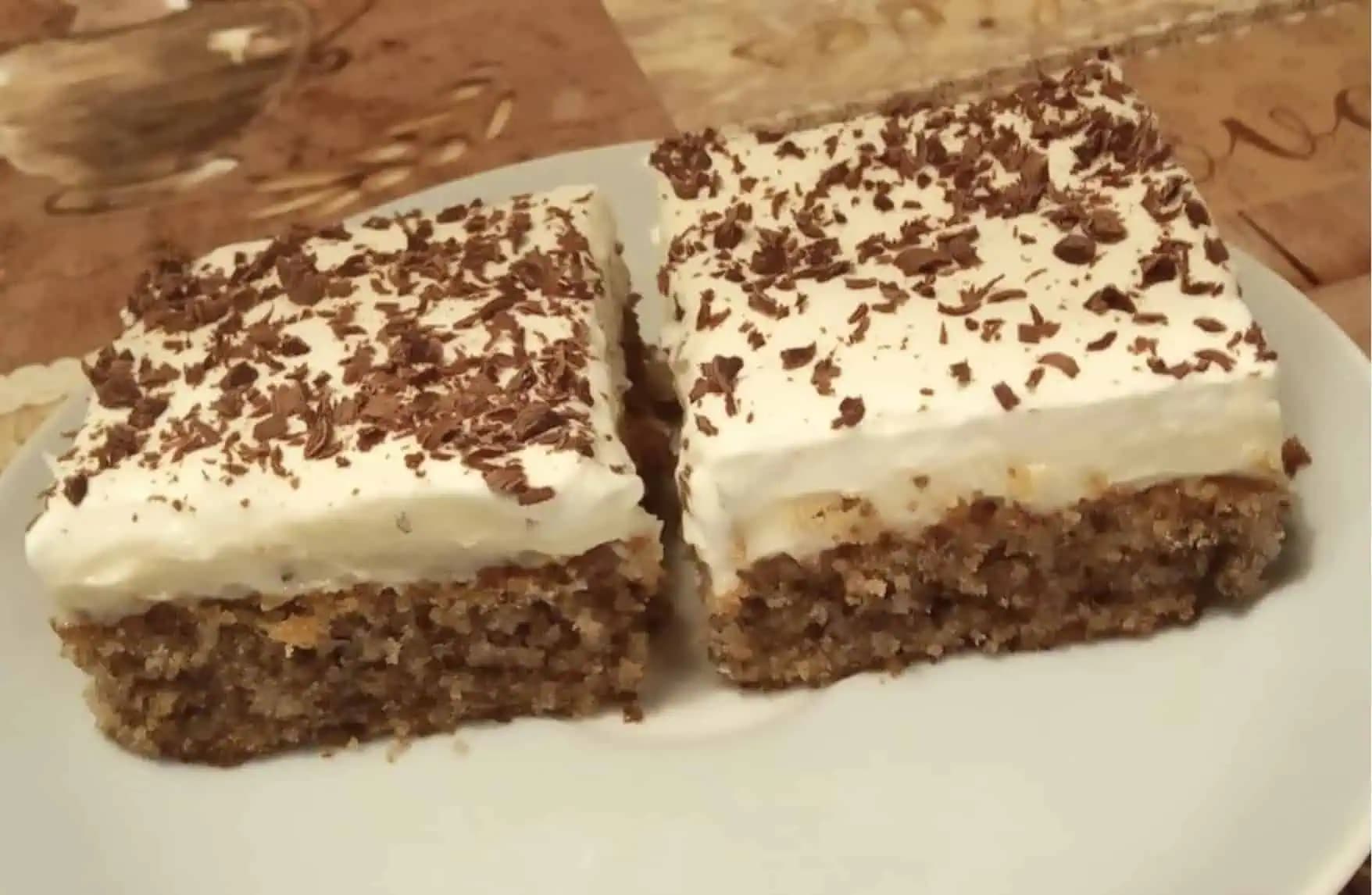 Orechový ZÁZRAK z jedného vajíčka: Úžasný HRNČEKOVÝ koláč, ktorý sa rozplýva na jazyku – jednoduchý a rýchly!