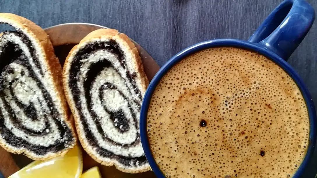 Poctivý makový závin tak, ako ho máme radi: Tenké cesto, bohatá plnka a chutí ako od BABIČKY!