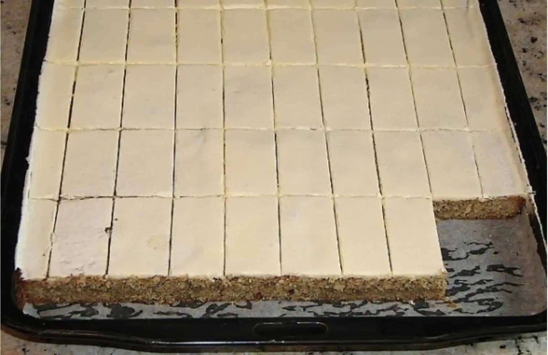 Orechové rezy so žĺtkovou polevou: Overený recept!