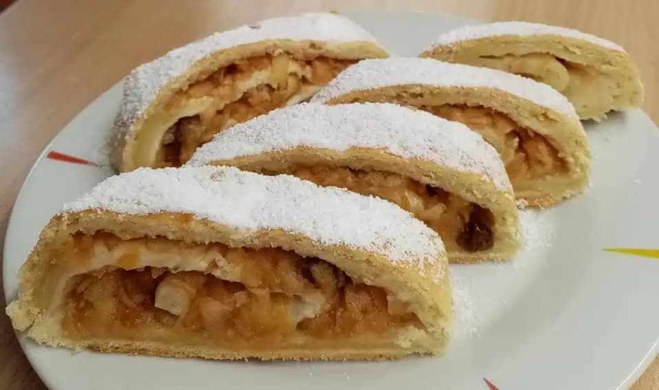 Toto je dôvod, prečo upiekli naše staré mamy vždy dokonalý závin: Zaručene nepraskne a chuť ako z nóbl cukrárne!