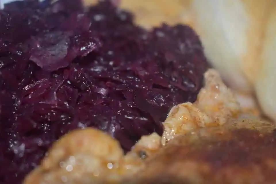 Najlepšia dusená červaná kapusta: K pečenému mäsu aj zemiakom pasuje výborne!