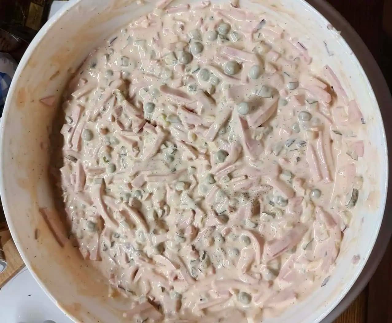 Parížsky šalát – originál, ako sa robil pred rokom 1989: Recept podľa ČSN, na tú chuť sa nezabúda!