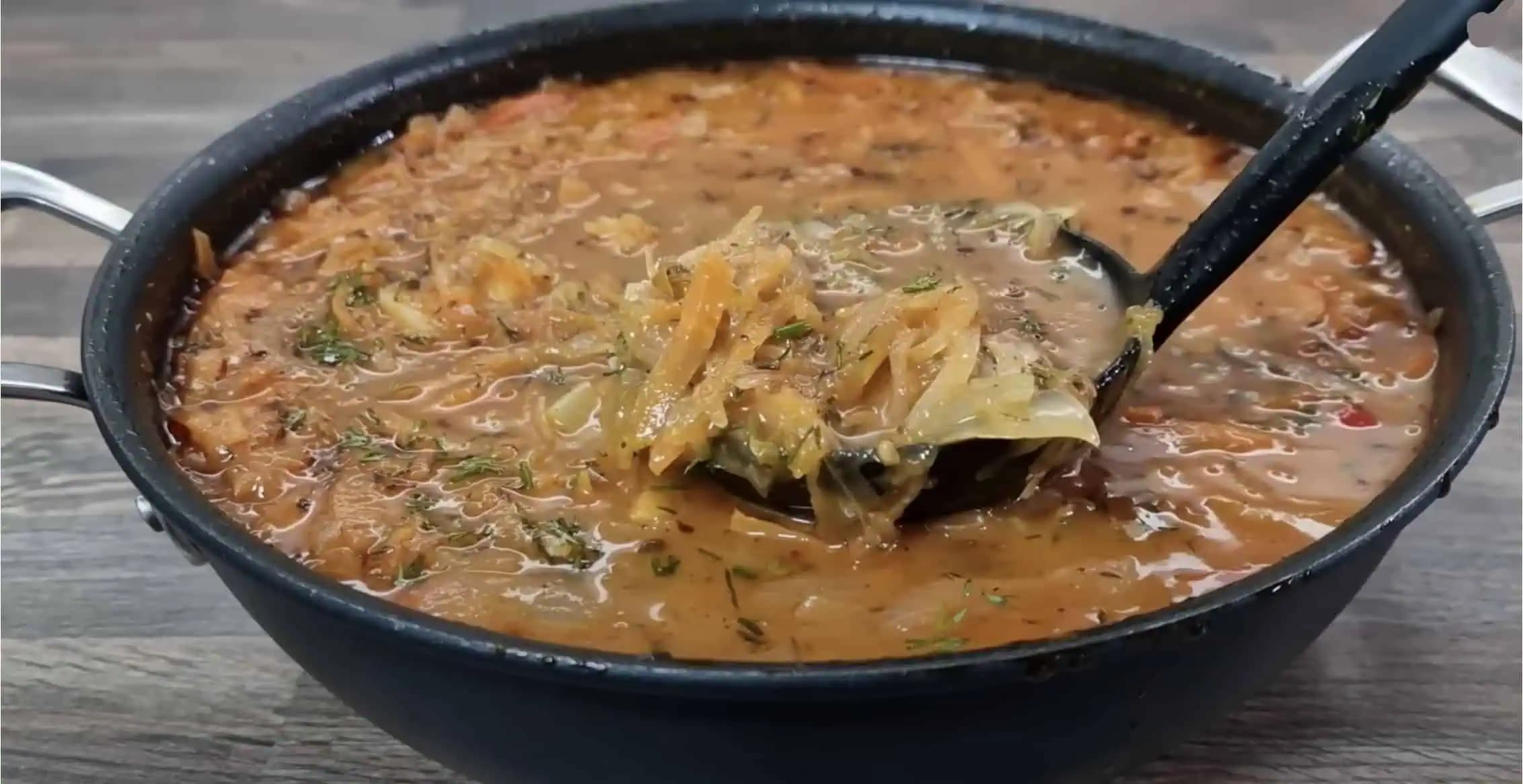 Slávna SLOVINSKÁ polievka z kyslej kapusty! Tak chutna a pritom jednoduchá – varím ju celý rok!