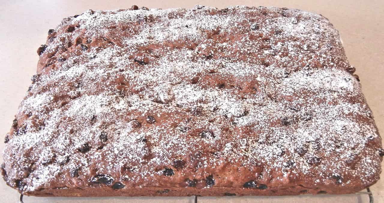 Vyskúšala som nový recept na expresný HRNČEKOVÝ koláč s jahodami: Vyšiel úžasne a nedalo mi to žiadnu prácu!