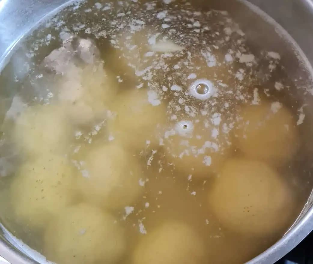 Lenivé tvarohové knedličky: Sú jemné, lahodné a hotové hneď – skúste ich s domácimi marhuľami!
