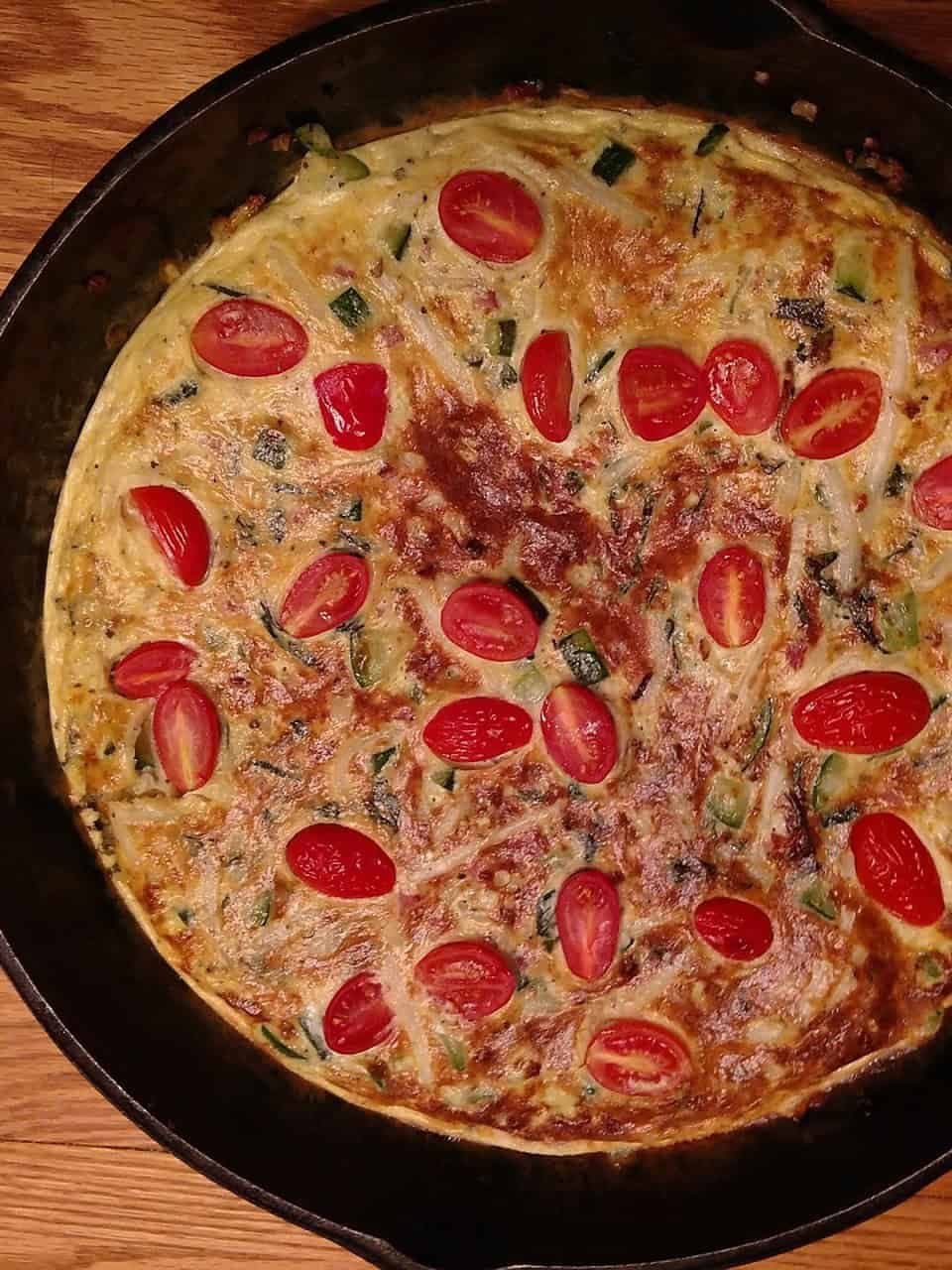 Máte doma paradajky a vajcia? Pripravte si tento lacný a chutný recept!