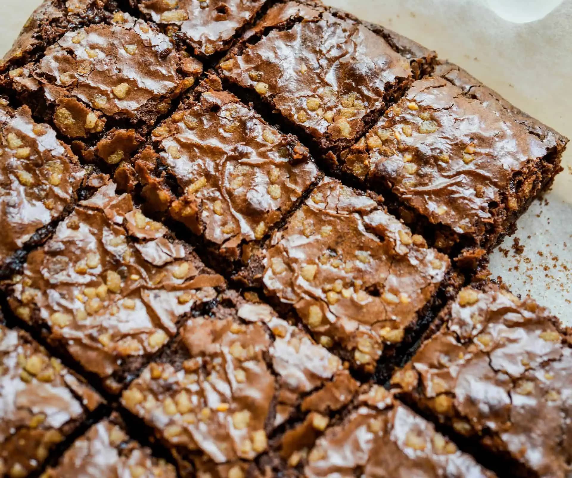 Chuť TOTHO dezertu mi naplnila srdce: Veľmi chutný a rýchly recept na nepečený arašidový zákusok!