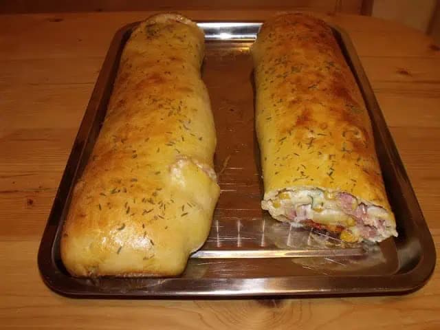 Pizza závin pre návštevy: Na víkedn neriešim obložené chlebíky ani jednohubky, všetci chcú len toto!