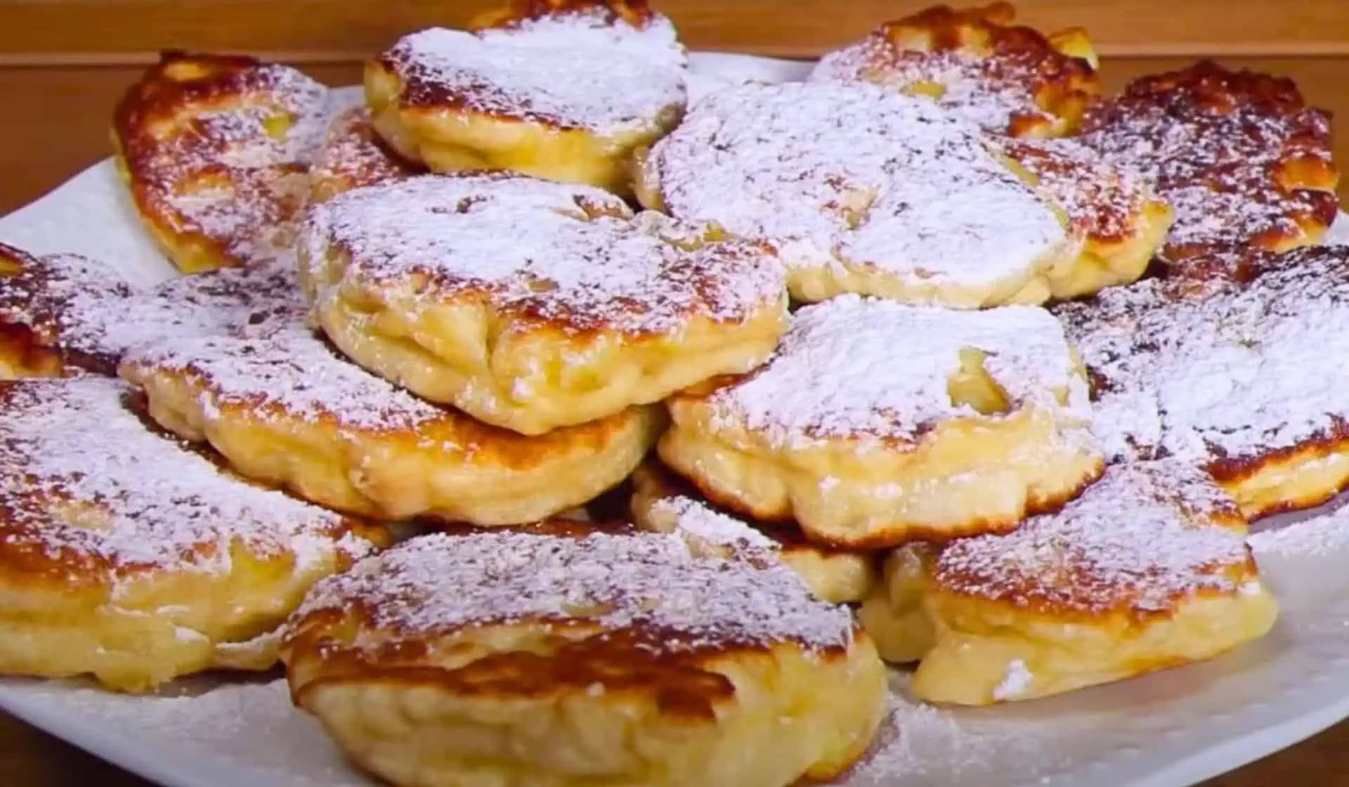 Recept na tieto lievance mám od mojej drahej babičky. Z tanierov miznú rýchlejšie, ako sa pečú!