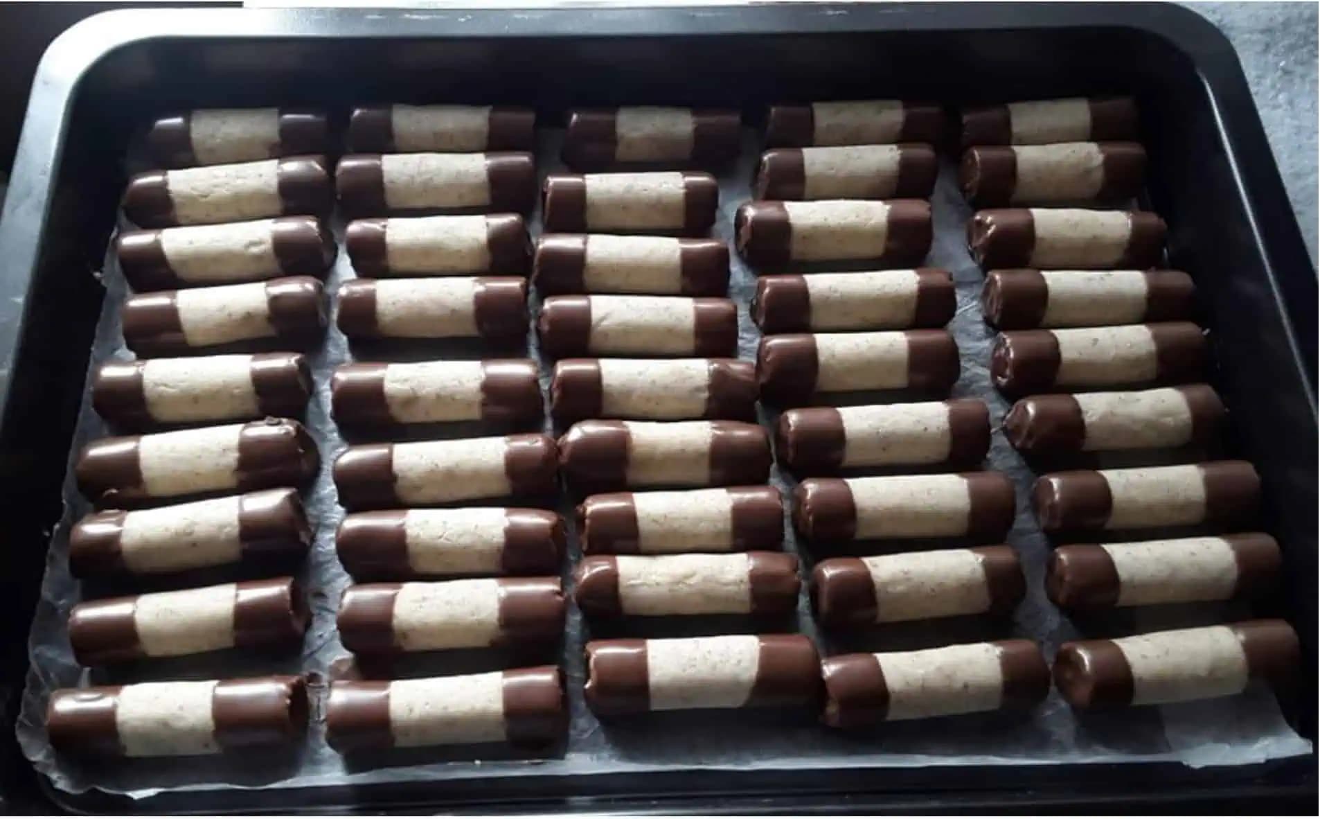 Nepečené trubičky z orechov, piškót a kakaa: Rodina sa za nimi ide doslova zblázniť- top NEPEČENÝ recept!