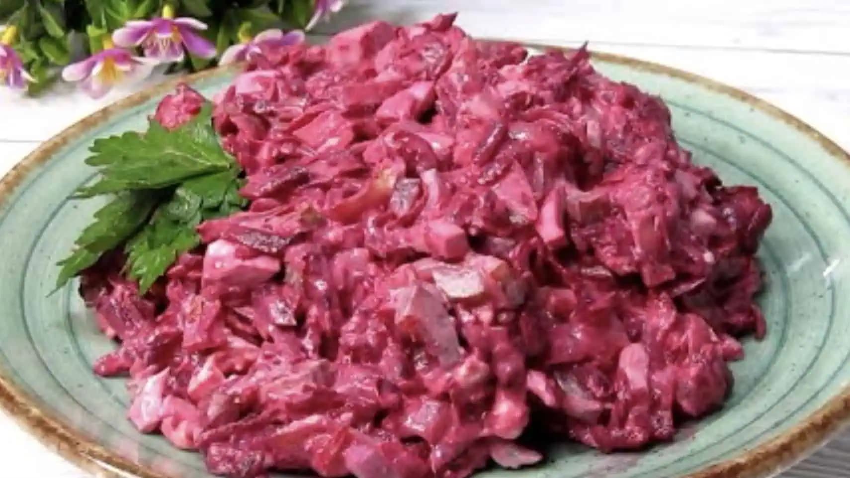 Náhrada za ťažké šaláty s majonézou: Vďaka tomuto receptu nám CVIKLA chutí viac ako zemiaky!