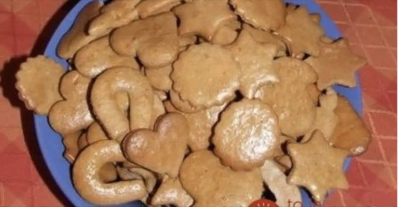 Bez čakania a hneď mäkké! Najlepší recept za MEDOVNÍČKY má moja mama + trik, s ktorým ostanú mäkké!