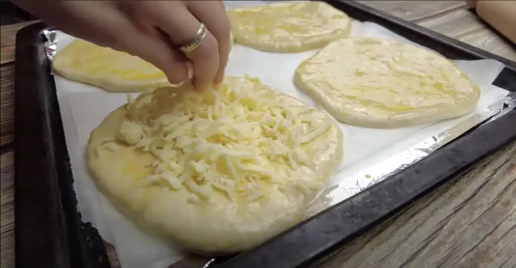 Rýchle langoše BEZ smaženia: Nenasiaknu olejom, sú mäkučké a chutia fantasticky!