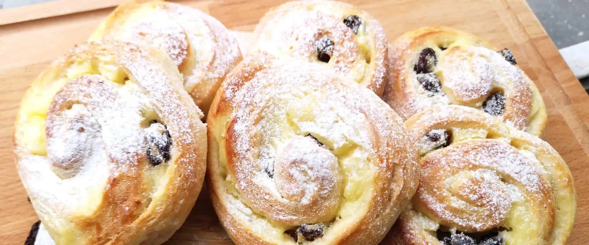 Tieto pudingové slimáky sú tak fantastické, že si ich u mňa objednáva celá rodina: Nebesky chutné a jemné pečivo!