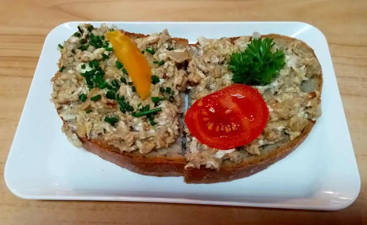 Za socializmu sa táto nátierka robila v každom dome: Teraz ľudia ohŕňajú nosom, keď počujú, z čoho je!