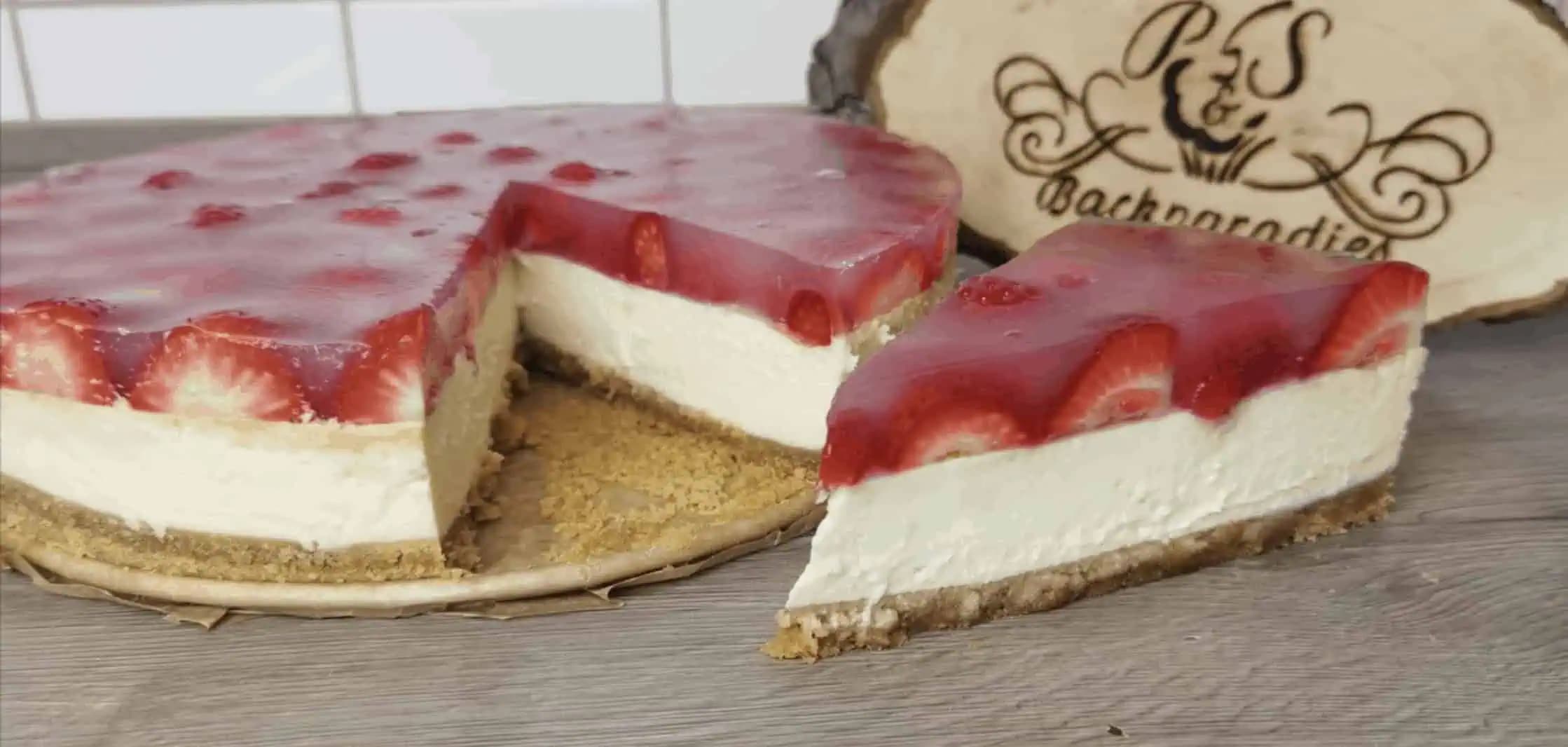 Tvarohový cheesecake s jahodami: Nesmierne lahodný a rýchly dezert – kto ochutnal, nevedel si vynachváliť!