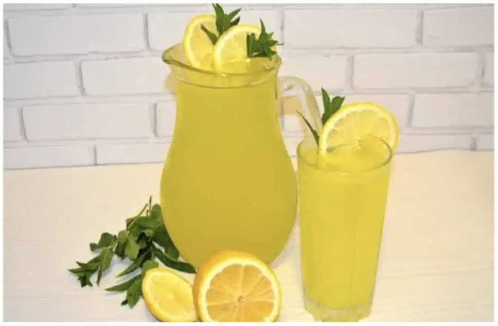 Recept na TURECKÚ limonádu som si doniesla z dovolenky – a je vynikajúca: Robím ju celé leto!