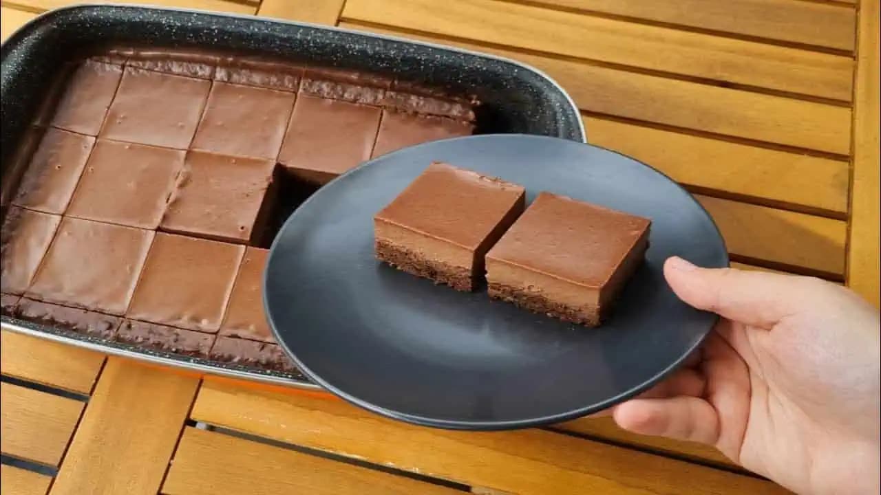 Čudo z čokolády: Tento čokoládový koláčik je v skutočnosti malý zázrak!