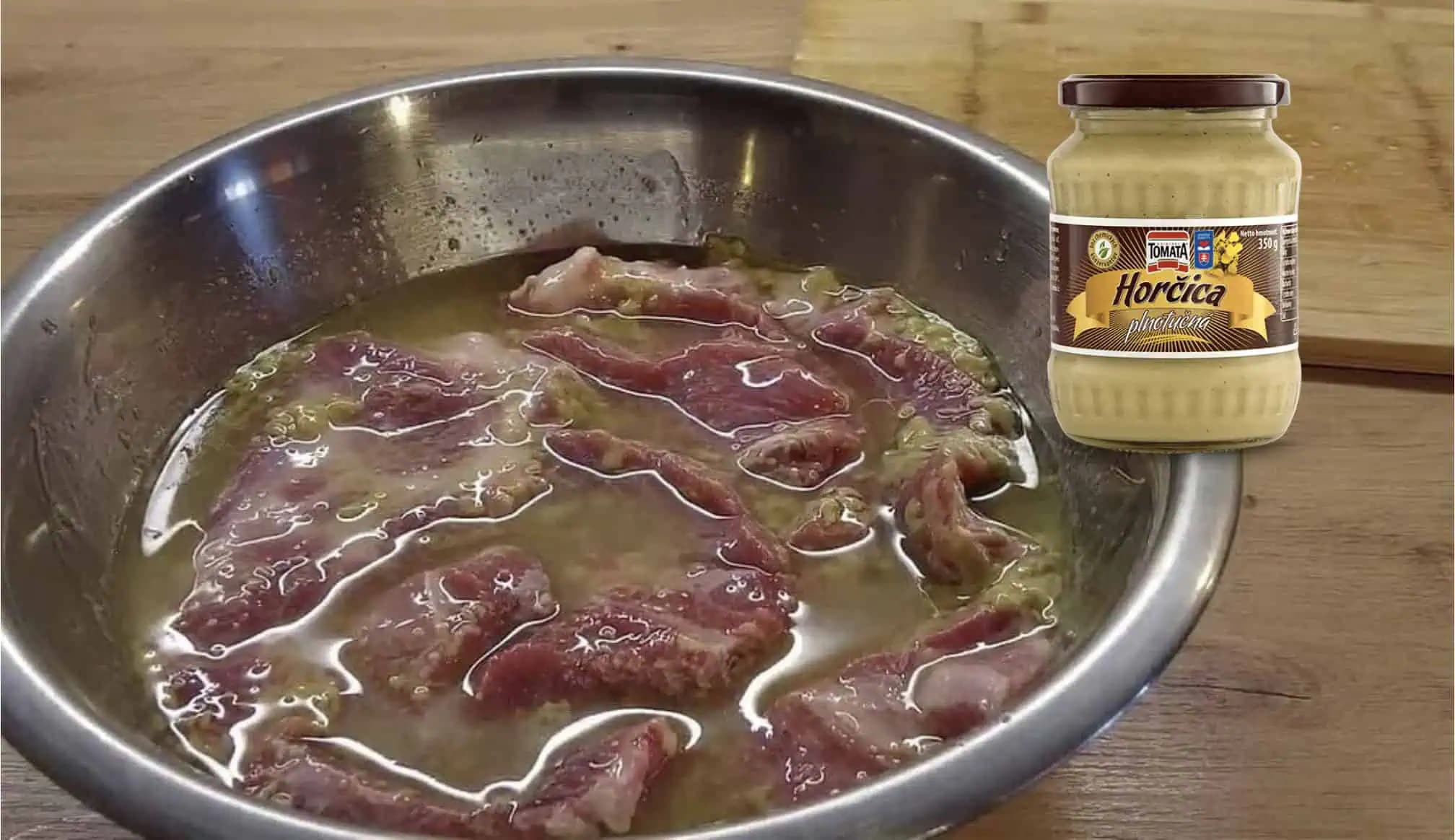 Fantastická marináda na grilovanie s HORČICOU a cesnakom: Poradil mi ju môj svokor, inú už nerobím!