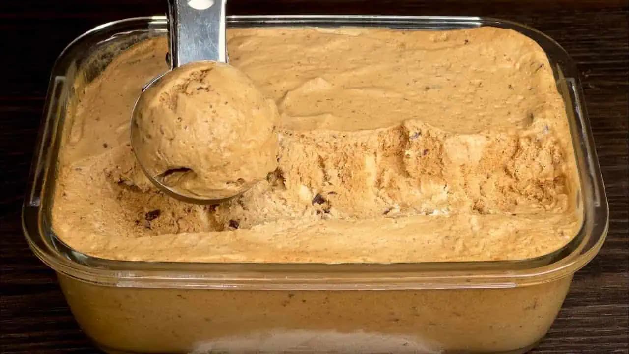 5-minútová KÁVOVÁ zmrzlina, ktorú všetci milujeme: Vôňa kávy a nebesky jemná chuť!