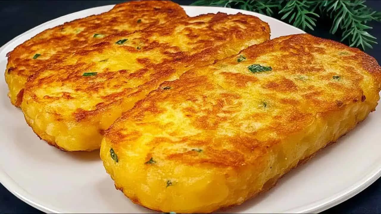 Stačí zmiešať zemiaky a 2 vajíčka: Recept mojej dedinskej babky prekvapil každého!