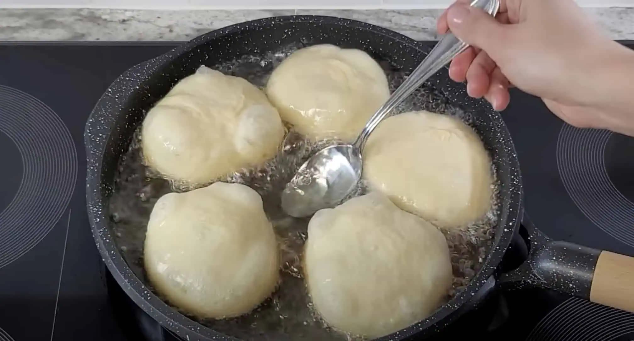 TAKTO robí zemiaky moja svokra: LACNÁ a rýchla pochúťka, od ktorej sa nebudete vedieť odtrhnúť!